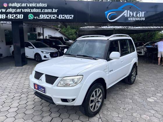 MITSUBISHI PAJERO TR4 2.0 4X4 16V 140CV FLEX 4P AUTOMÁTICO